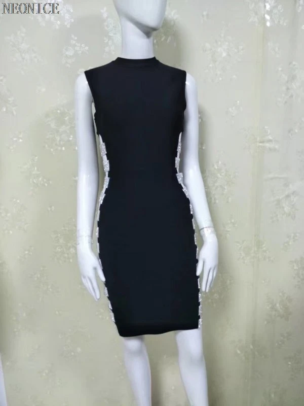 Женское облегающее платье эластичное розового и черного цвета с бриллиантами