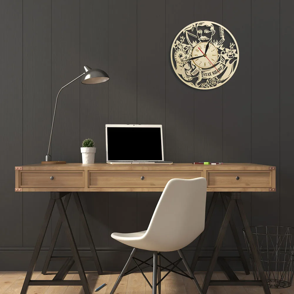 Оставайтесь острыми парикмахерскими знак логотип ручной работы деревянные