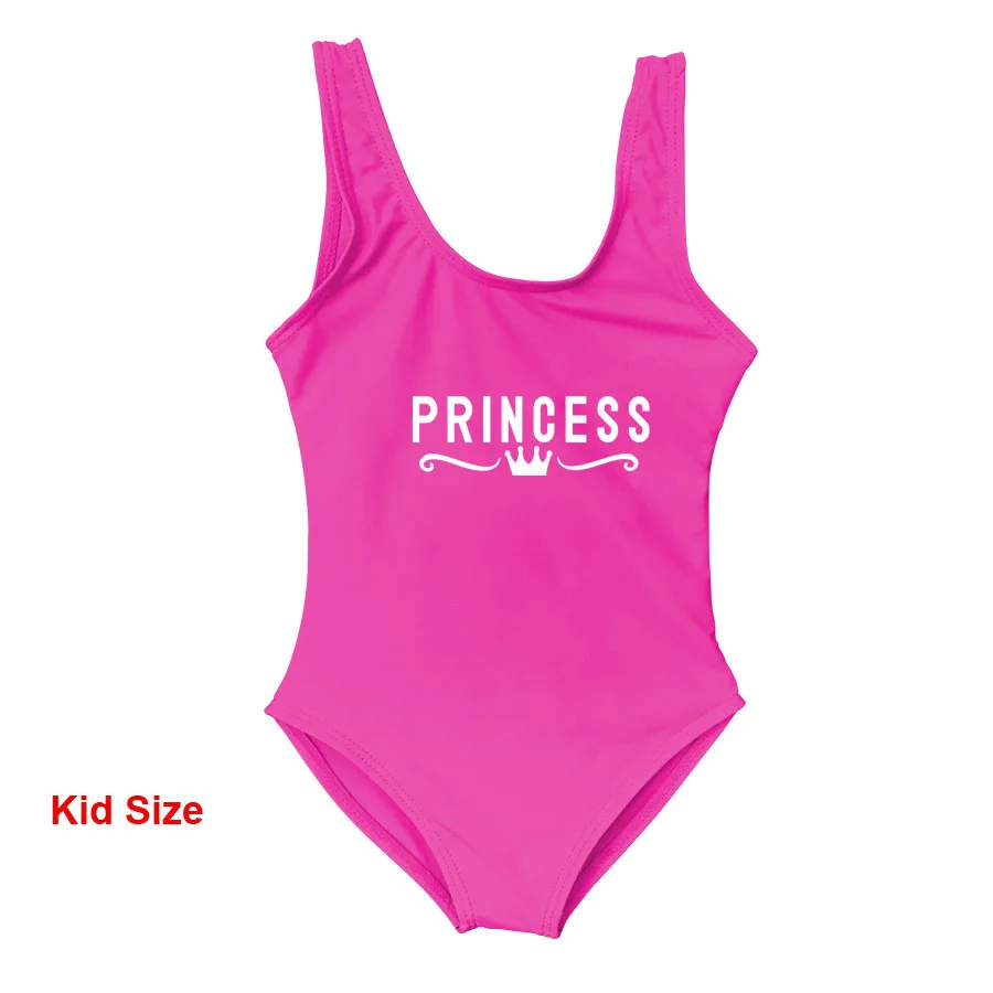 Kid Purple Red Одежда для мамы и дочки; детский цельный купальник с надписью «queen& Princess»; одежда для купания для мамы и ребенка; купальные костюмы для мамы и ребенка; бикини - Цвет: Kid Purple Red