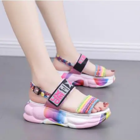 Женские Яркие босоножки на толстой платформе INS разноцветные танкетке женские