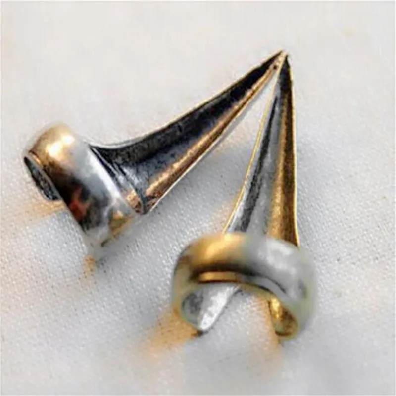 В европейском и американском стиле Гипербола в панк же Росомаха кольца для