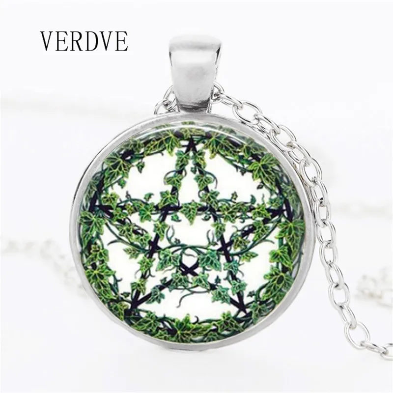 Подвеска с пятиконечной звездой и зеленым тростниковым кристаллом ожерелье