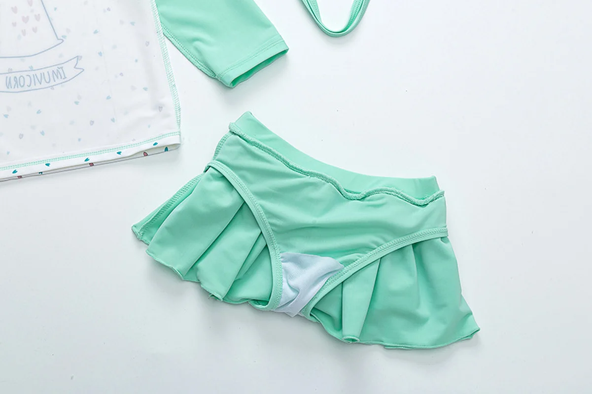 Летний купальный костюм с рисунком единорога из двух предметов для маленьких