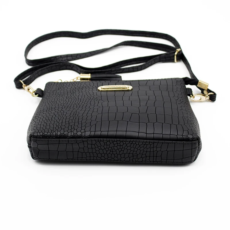 Женская мини сумка через плечо из крокодиловой кожи с кисточками|women's leather messenger