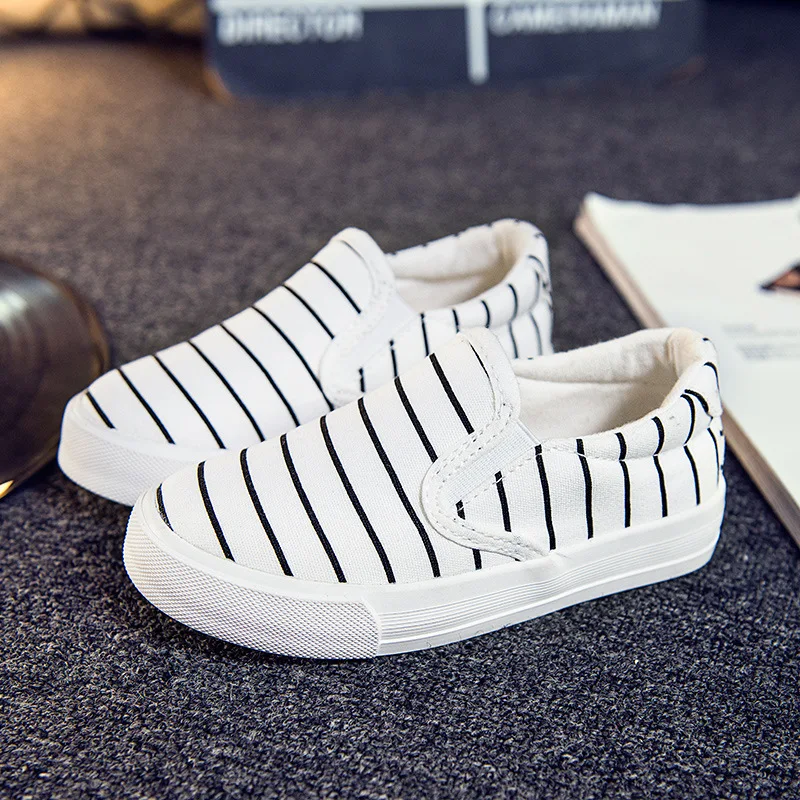2017 модная детская парусиновая обувь в полоску Детские лоферы для бега мальчиков
