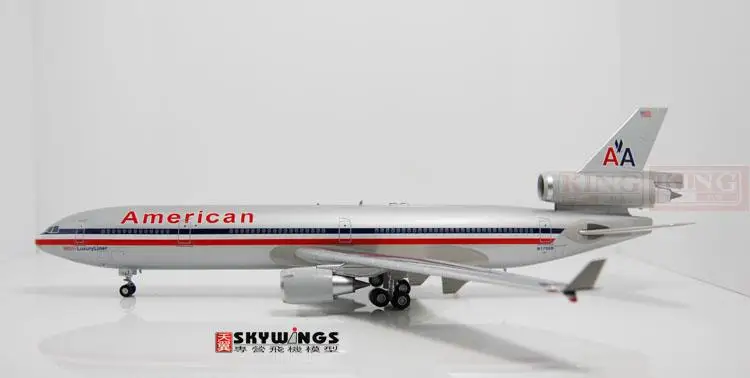 HL1201 Hobby American Master Airlines N1758B 1:200 MD 11|plane model|american airlinesairlines american airlines |