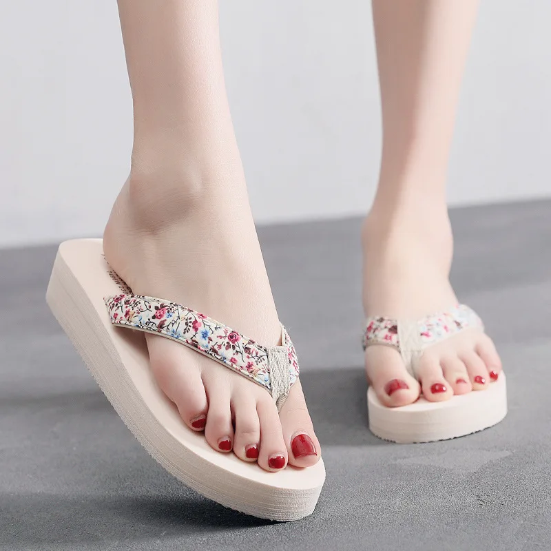 Женские пляжные шлепанцы богемный стиль повседневные тапки на платформе черные