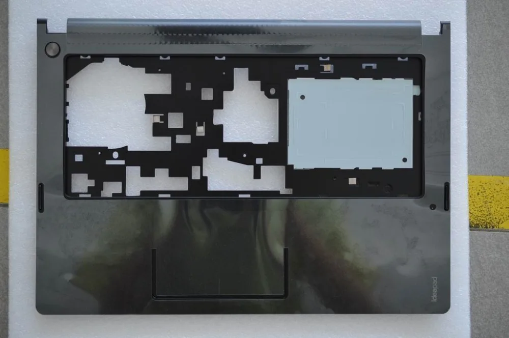 

S400 Touch Laptop (ideapad) VIUS4 Upper Case TS COVERS