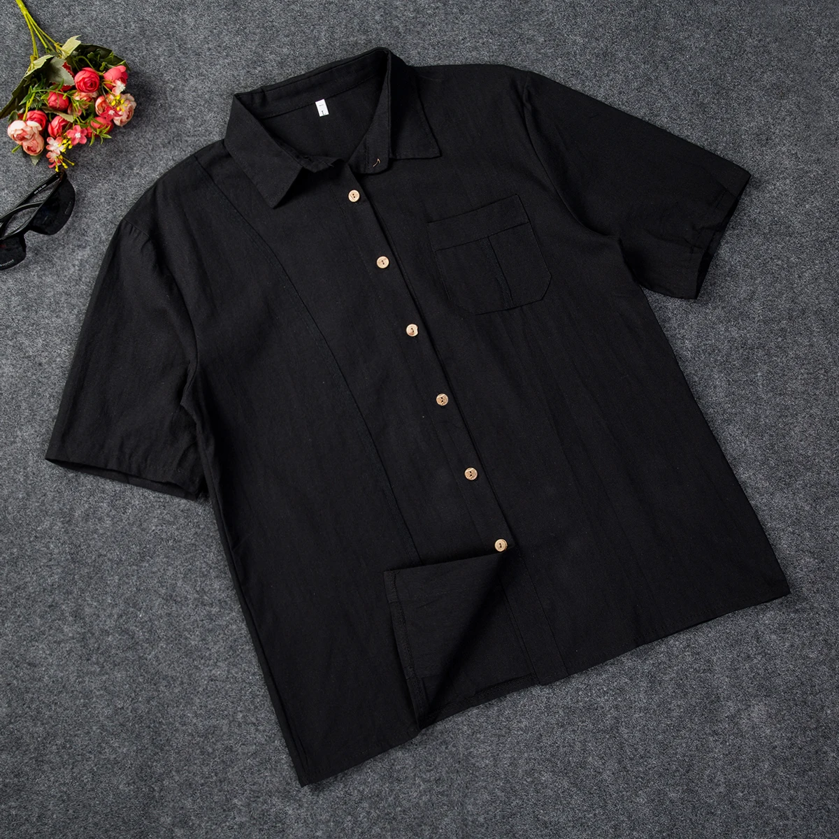 

Men Hot Fashion Short Sleeve Linen Loose Shirt Casual Summer Shirt Breathable Soft V-Neck Tops Plus Size M-3XL