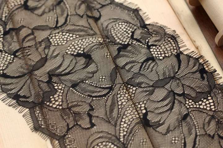 6 M/lot Latest african swiss lace fabrics Off black white color hollow out eyelash material NEW!!! fabric bride | Дом и сад