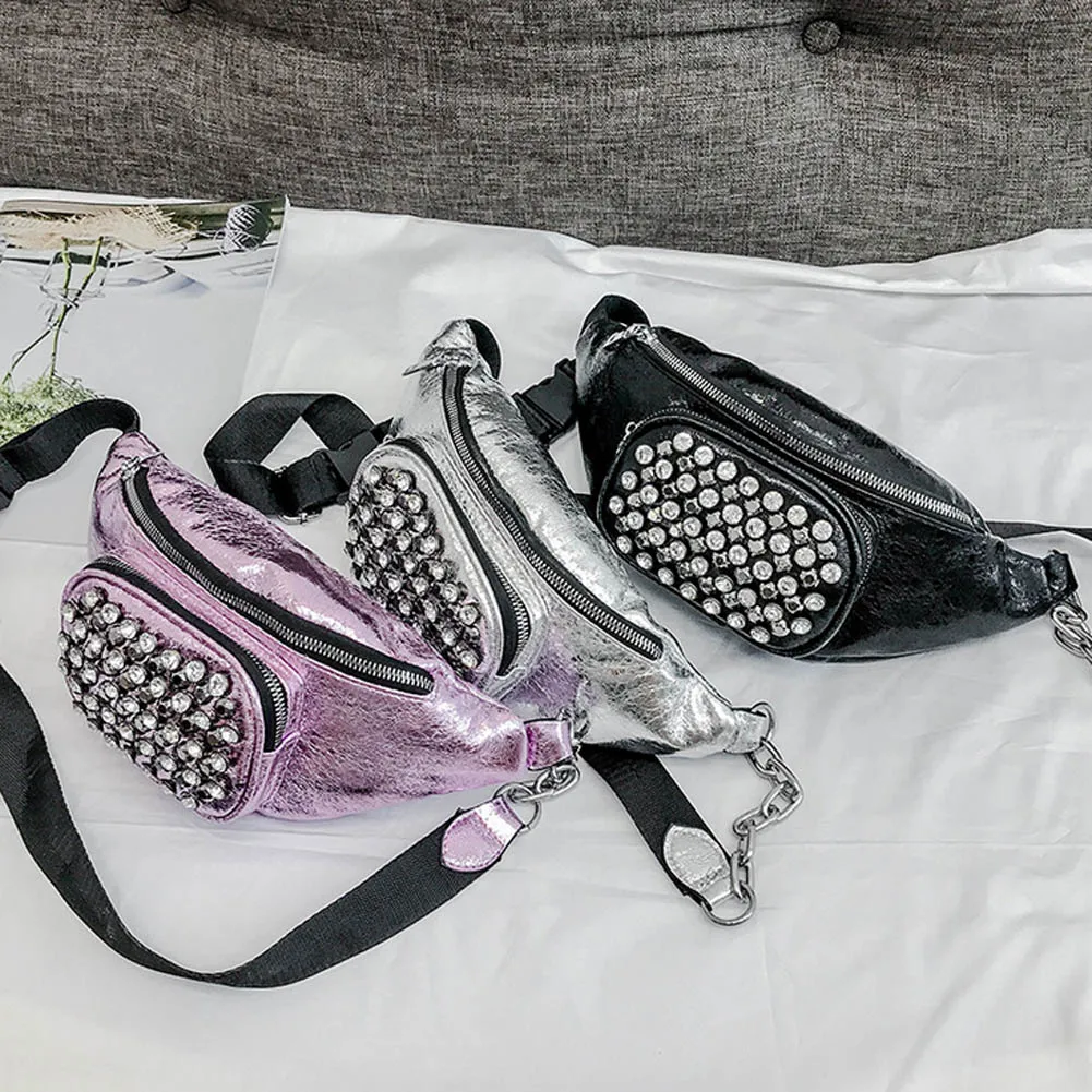 Женская Кожаная поясная сумка Emarald серебристая с заклепками Повседневная