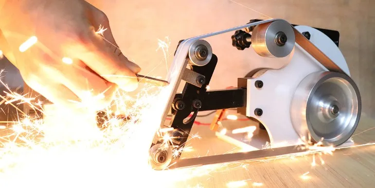 

220V Mini DIY Belt Sander Polisher Grinding machine 6500 rpm 700W