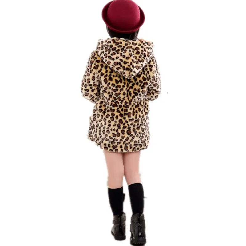 Пушистый для маленьких девочек 2018 осень-зима куртки Теплый искусственного меха