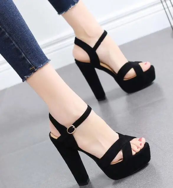 Carpaton/модные босоножки на платформе с открытым носком летняя пикантная женская