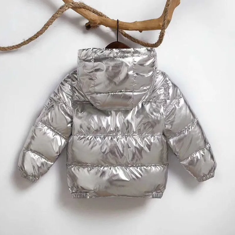 Зимняя качественная куртка для мальчиков и девочек серебристого золотого цвета