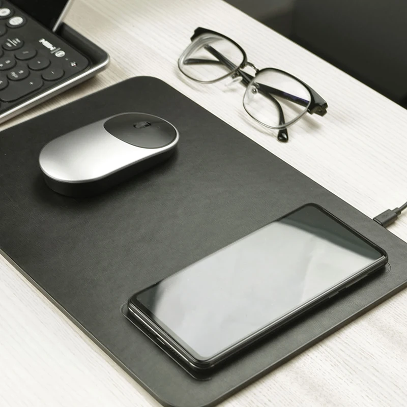 Коврик для мыши Xiaomi MIIIW Office Ultrathi с поддержкой беспроводной зарядки QI телефона