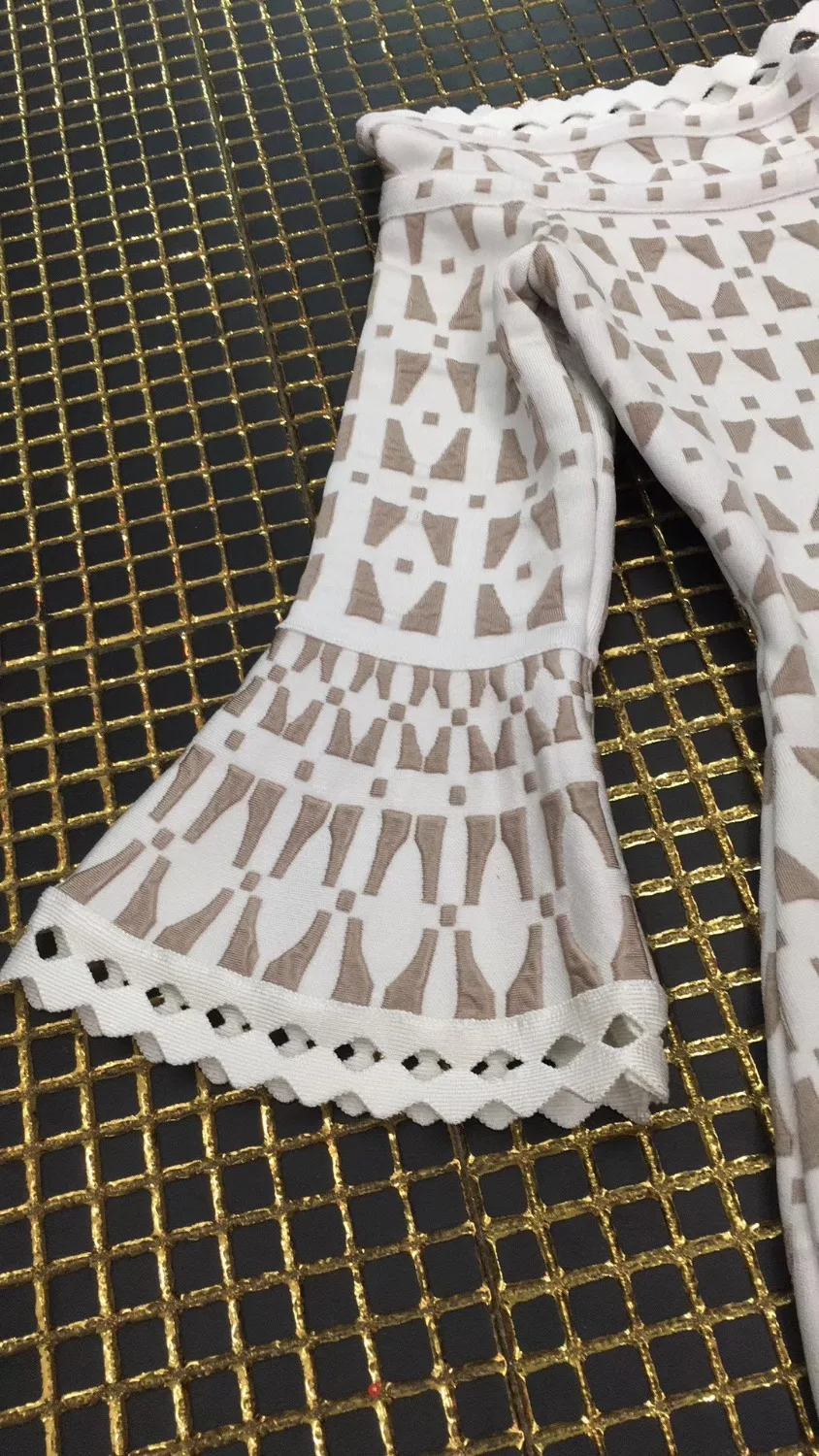 2019 Новое поступление белое жаккардовое Бандажное платье с коротким рукавом