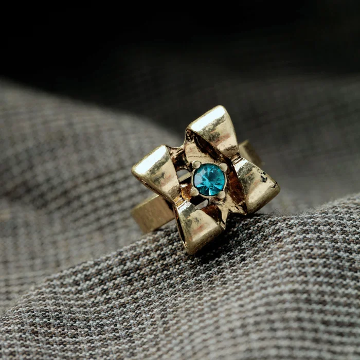 Оптовая цена классические ювелирные изделия горячая Распродажа стеклянный