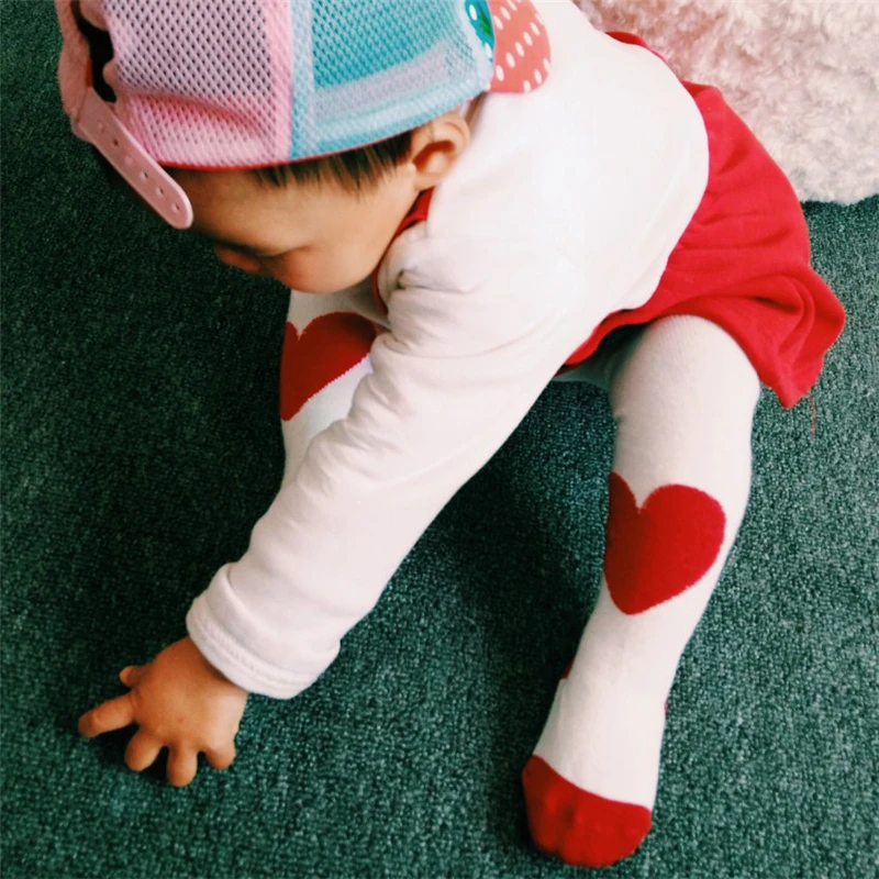 Колготки для новорожденных чулки маленьких девочек на весну и осень милые