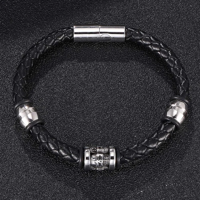 Браслет мужской плетеный из черной кожи с магнитной застежкой ювелирное изделие
