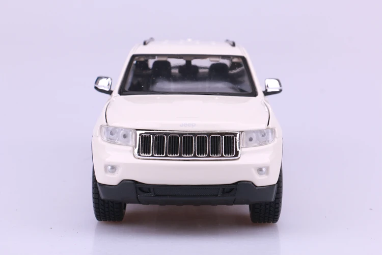 Коллекционный 1:24 Литой автомобиль Modles AlloyAuto Мобильный автомобиль спортивный автомобиль mkd3 Джип внедорожник Grand Cherokee игрушки для детей