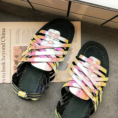 Женская обувь для отдыха с открытым носком удобная на платформе уличная рабочая