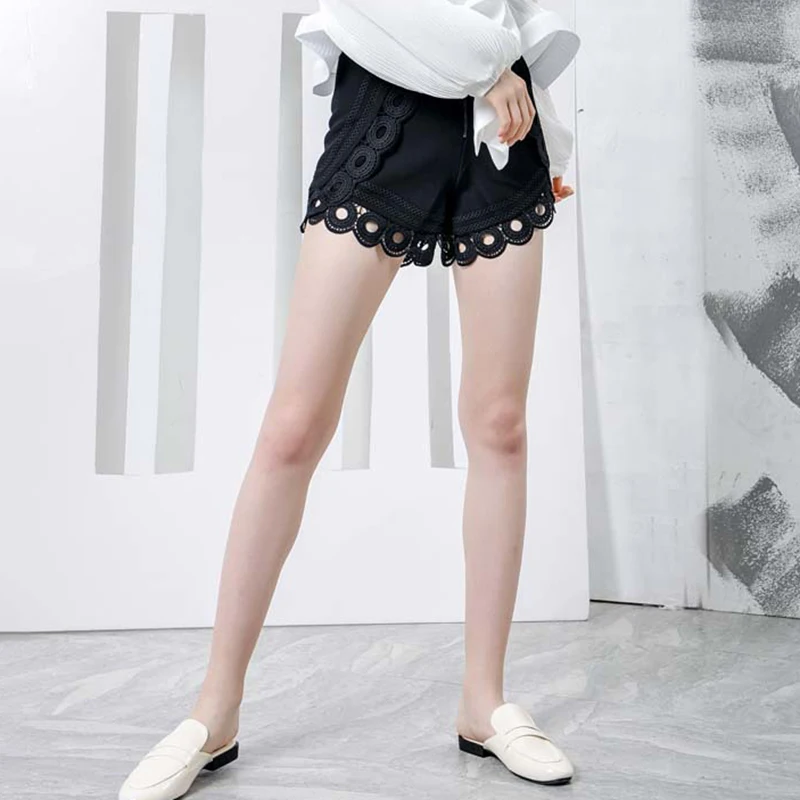 TWOTWINSTYLE Европа лоскутное кружево Черные Шорты Высокая талия сексуальные короткие