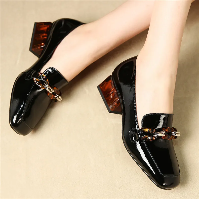 Женские туфли-лодочки с цепочкой FEDONAS черные туфли из натуральной кожи на высоких