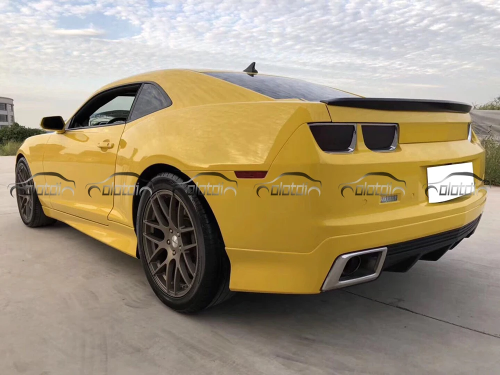 ZL1 стиль автомобиля Стайлинг PU Материал задний губы бампер спойлер Диффузор Для Camaro 2010- с выхлопными наконечниками