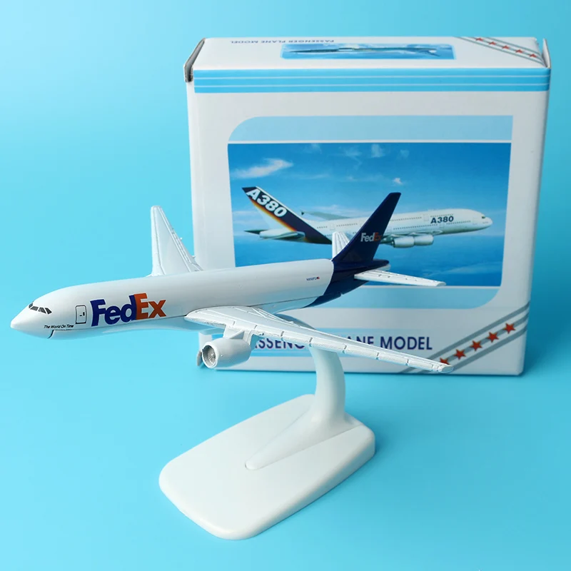 16 см FedEx Экспресс B777 Boeing 777 авиакомпании модель самолета сплава модель авиационная модель авиационный самолет модель стенд игрушки 1:400