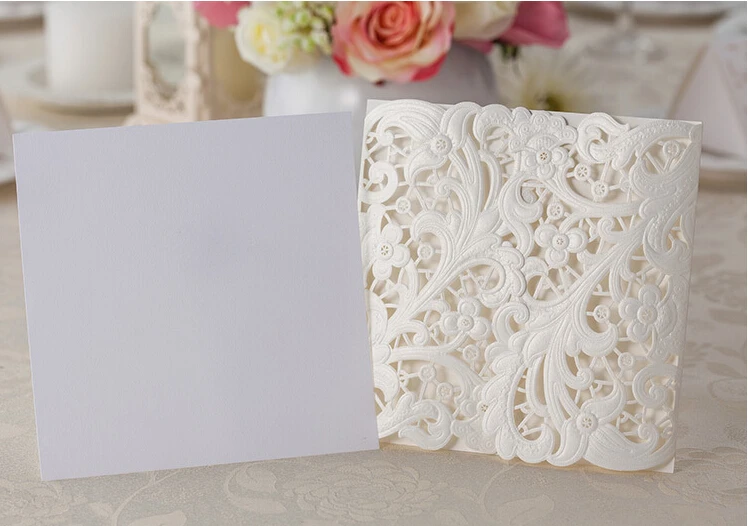 Personalized Elegant Floral Cut Wedding Invitation card white color | Дом и сад