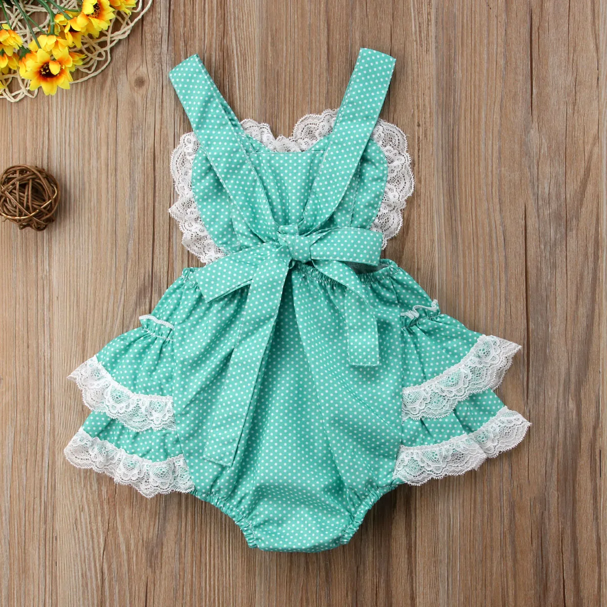 Новинка 2018 Модный комбинезон для новорожденных девочек боди с сердечками Летний