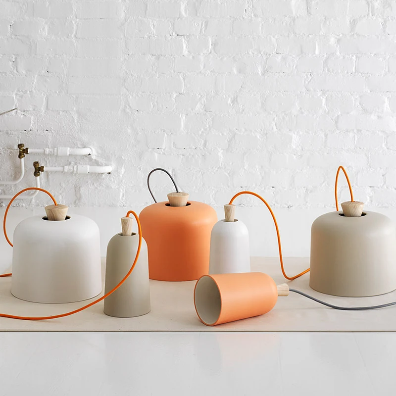 Скандинавская простота твердая древесина Белые Серые оранжевые алюминиевые