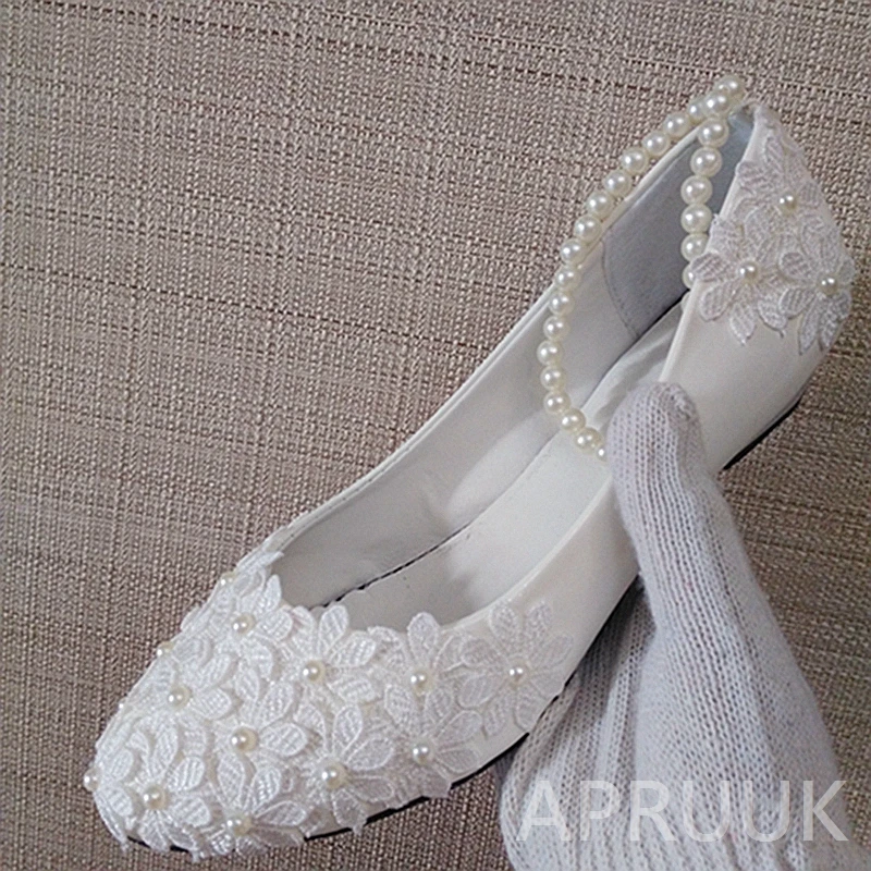 Белые свадебные туфли на танкетке 3 см с кружевом для невесты подружки дамское