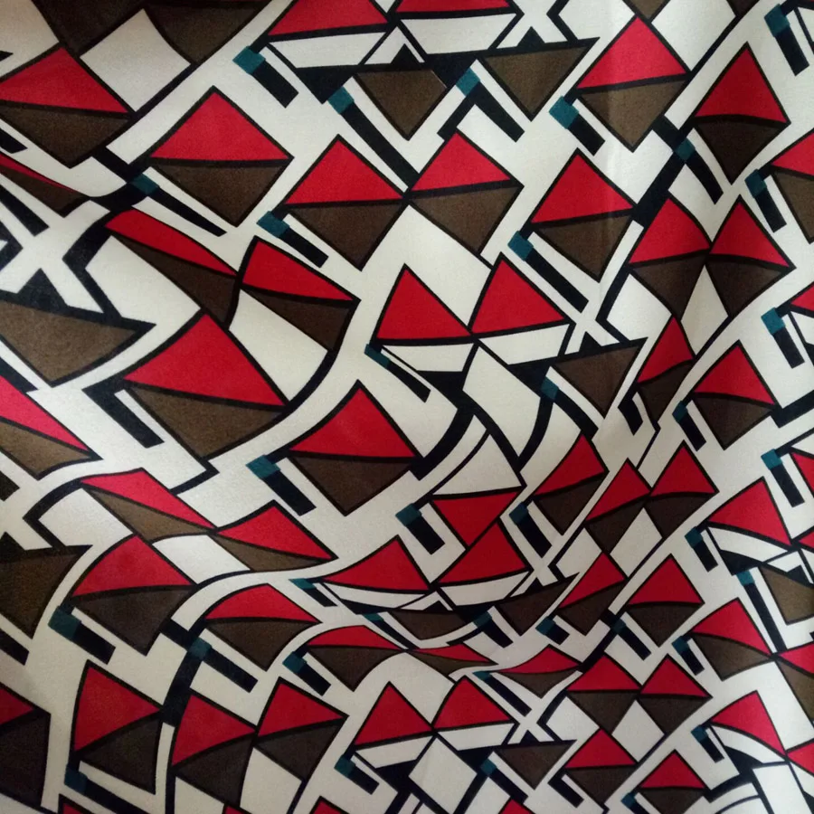 Квалифицированный креп сатин Геометрический стиль Шармез Slippy платье ткань для