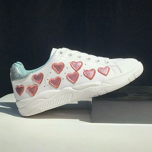 pink heart На шнуровке блеск металла тренеров роскошные кроссовки с блестками на плоской подошве ресниц сердце натуральная кожа женские дизайнерские увеличивающие рост - Цвет: pink heart