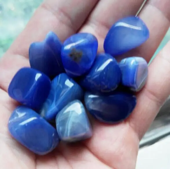 

100g Natural Blue Agate Crystal Chips Stone articles Specimen Rock polish random