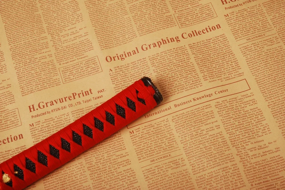 Изящный набор деревянных поделок ручка Tsuka из красного шелка Ito черного Rayskin и