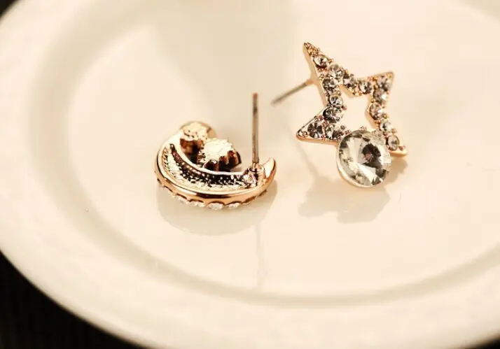 Стразы разные маленькие серьги-гвоздики/корейские элегантные женские украшения