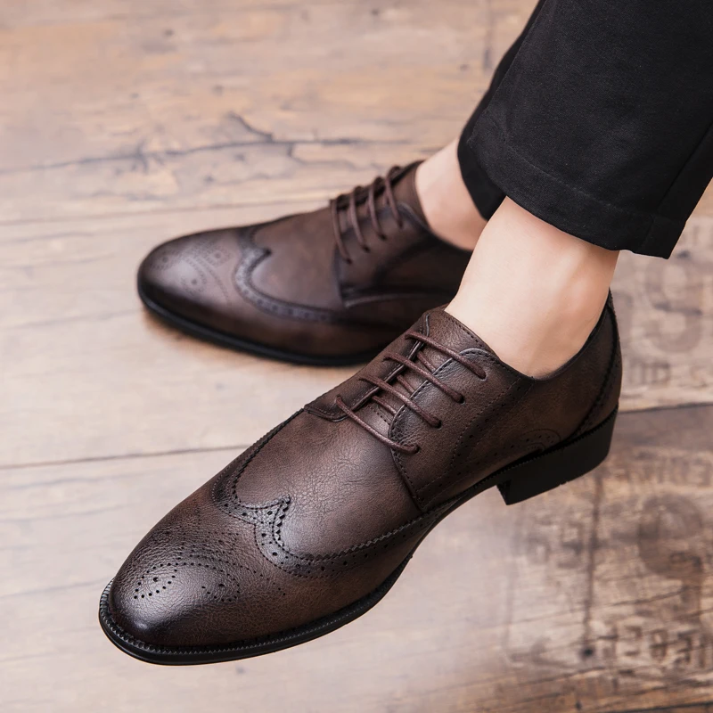 

Men Brogue Dress Shoes Luxury Italian Style Pointed Toe Formal Wedding Casual Lace-Up Business Leather Shoes Zapatillas Hombre