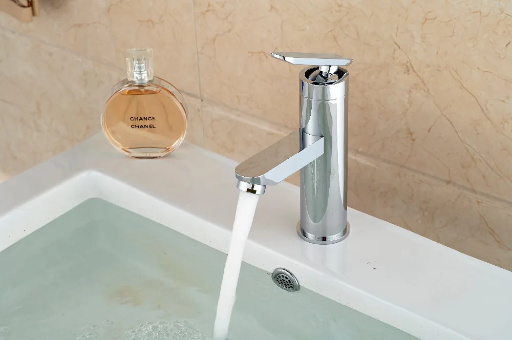2016 новый хром латунь горячей и холодной воды бассейна раковина кран одной ручкой