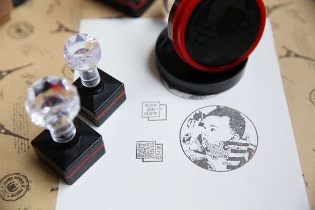 Печать с индивидуальным логотипом на заказ светочувствительное уплотнение