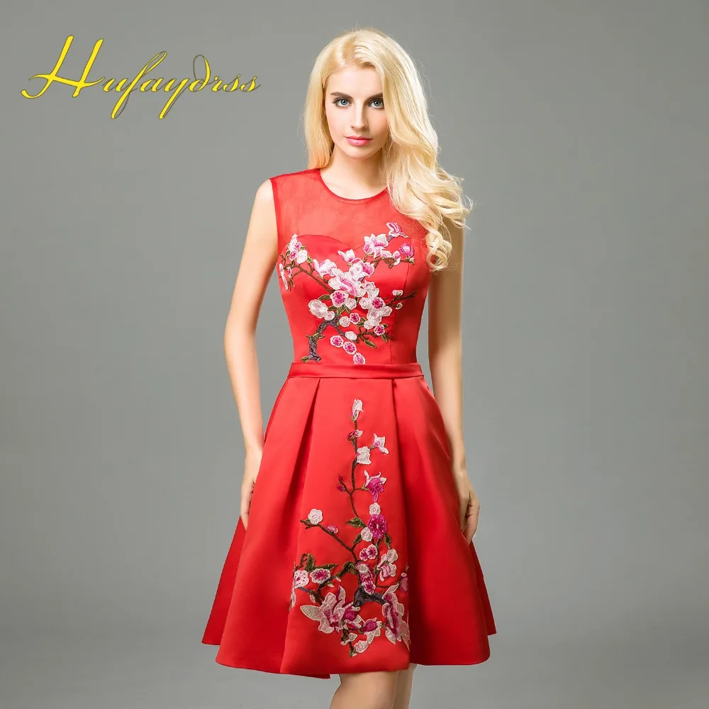 Китай Qipao Вышивка Вечерние Платья 2017 Цветок Длиной до колен Платье Плюс Размер