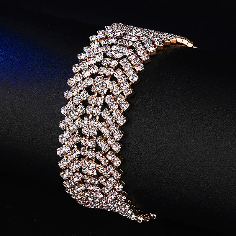 

2019 Korean Fashion New Bracelet for Woman for Girl Copper Plated Charm Wild Hollow Bride Bridesmaid Bracelet Wedding Jewelry