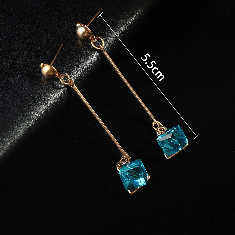 Женские серьги-гвоздики с кристаллами | Украшения и аксессуары