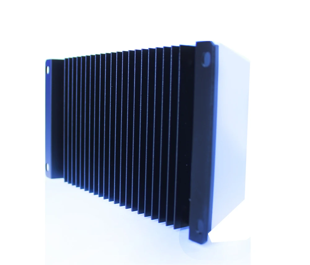 EPever 30A Солнечный Зарядное устройство контроллера 12V 24V Авто Подсветка ЖК-дисплей, и он имеет высокую эффективность солнечной регулятора PWM с двойным USB Выход VS3024AU