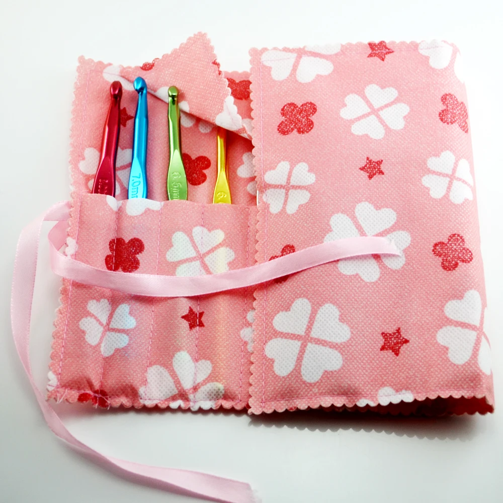 

Lady Pouch Knit Crocheting Needle Case Print Crochet Hook Holder Organizer Bag Sewing Tools Accessory 1PC RX047