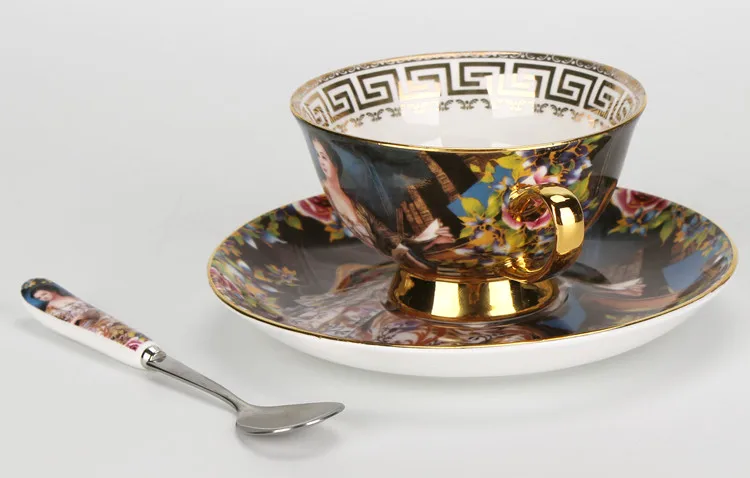 Retro Palace European bone china coffee cup saucer high-grade British ceramic cup afternoon tea mug saucer set Queen's Cup CL092