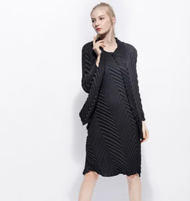 Miyake fold bronzing two-piece set pleated long sleeve coat + large swing short sleeve o-neck dress two-piece set IN STOCK