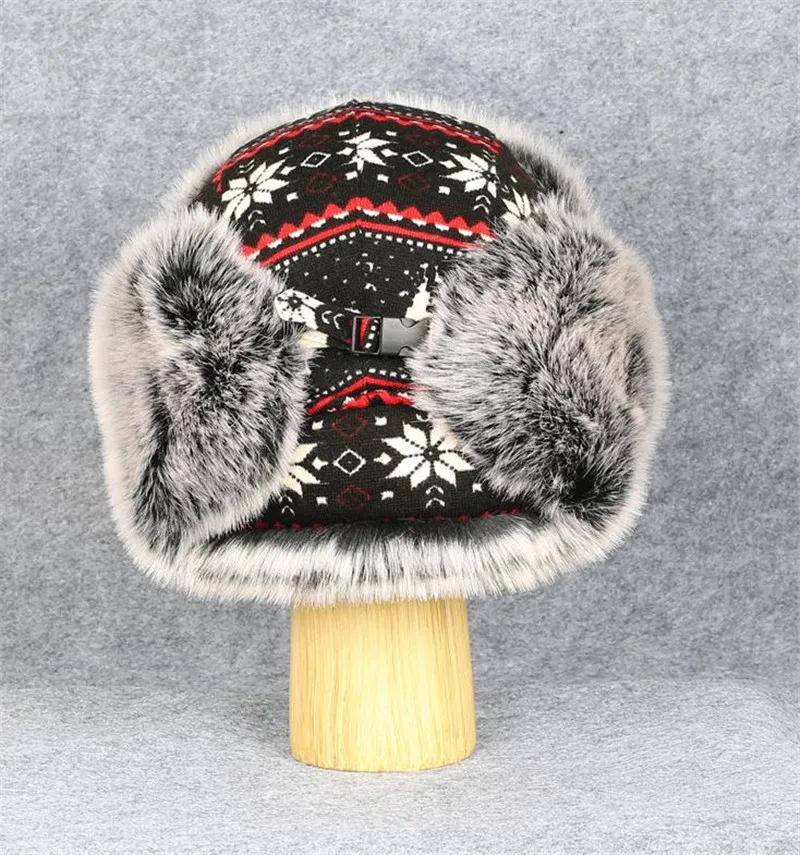 Шапка-ушанка вязаная плотная с ворсом ветрозащитная теплая для зимы принт
